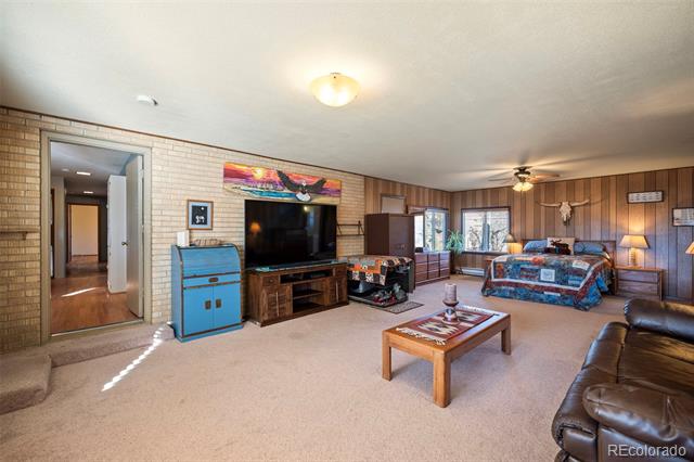 1320 Mount View Lane