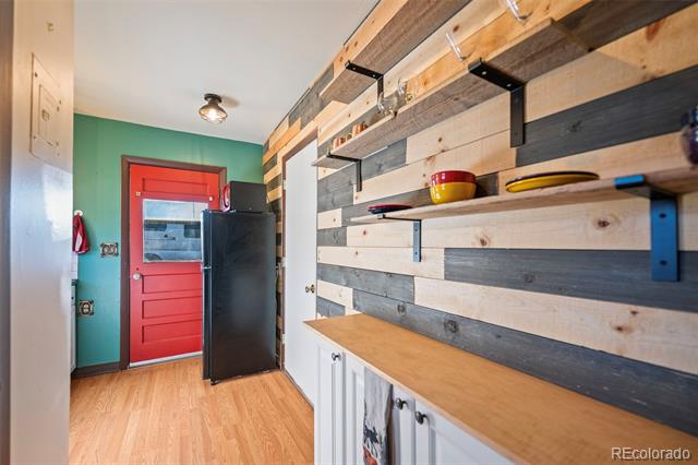 1320 Mount View Lane