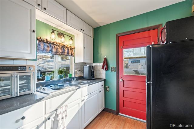 1320 Mount View Lane