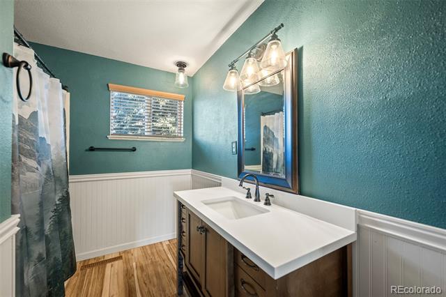 1320 Mount View Lane