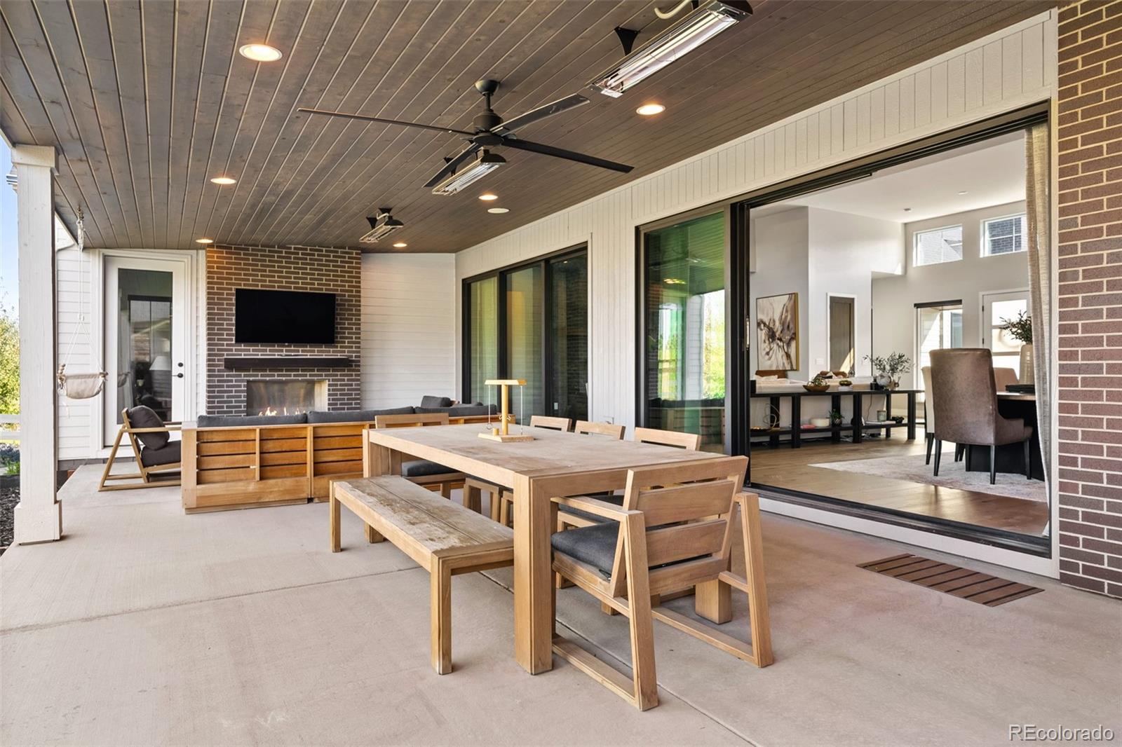 6589 Canyonpoint Road