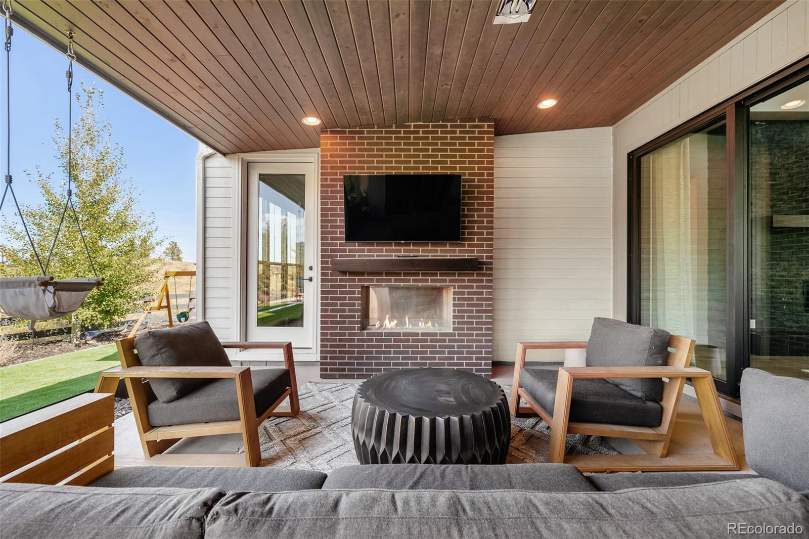 6589 Canyonpoint Road