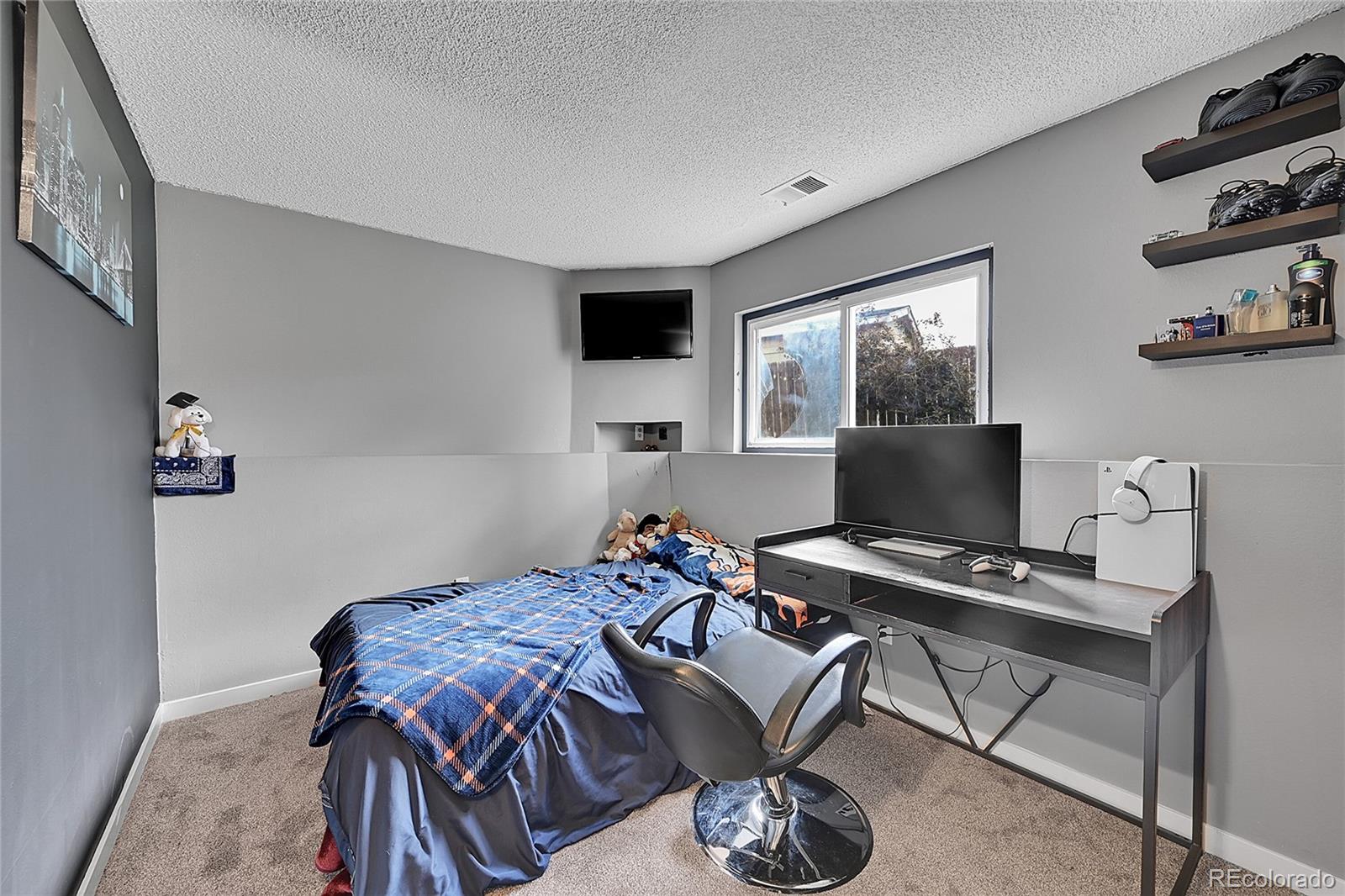 1922 Danube Way