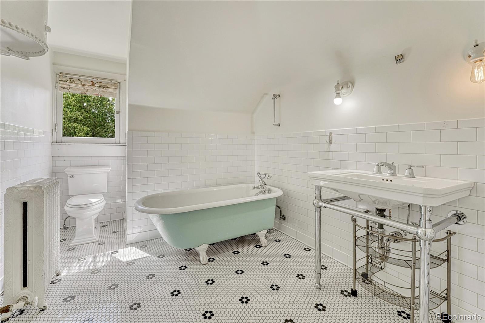 777 N Williams Street