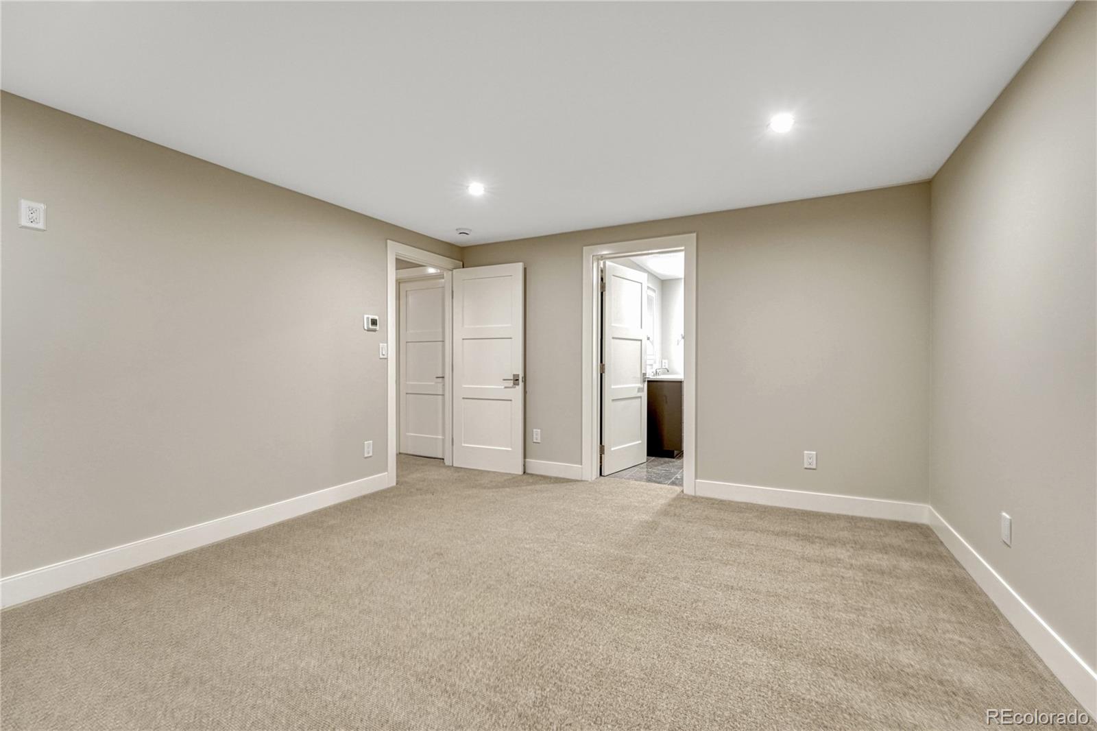 3080 E Flora Place