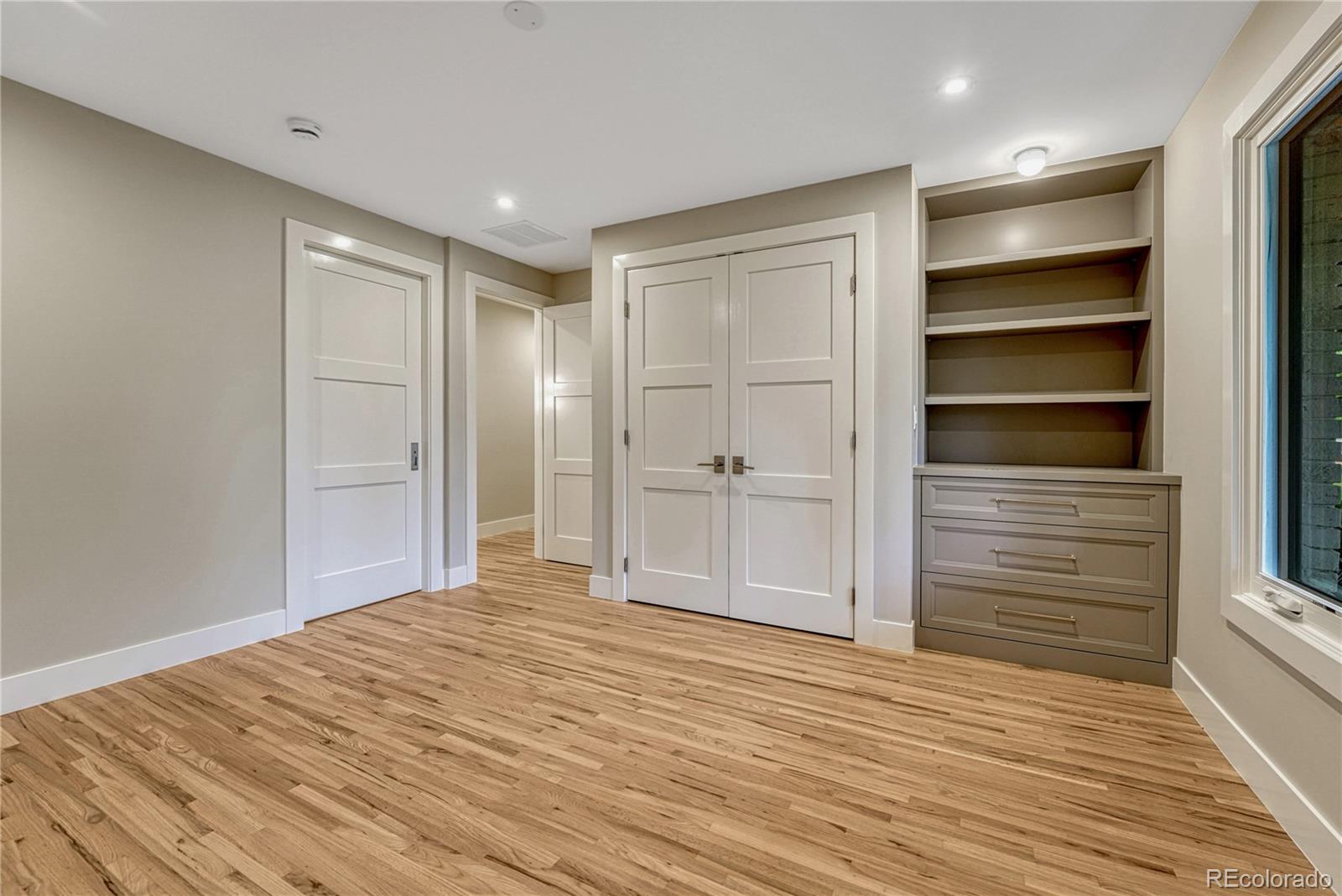 3080 E Flora Place