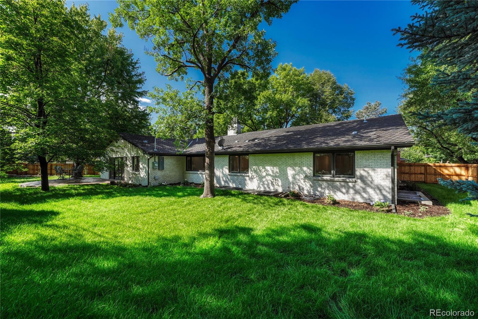 3080 E Flora Place