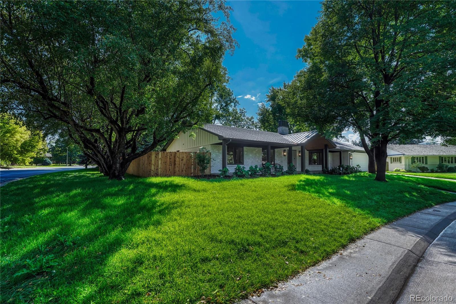 3080 E Flora Place
