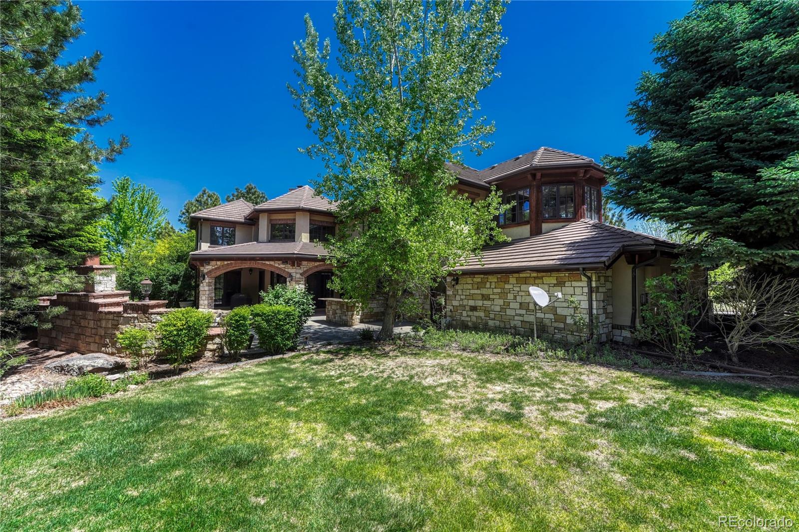 4320 E Linden Circle