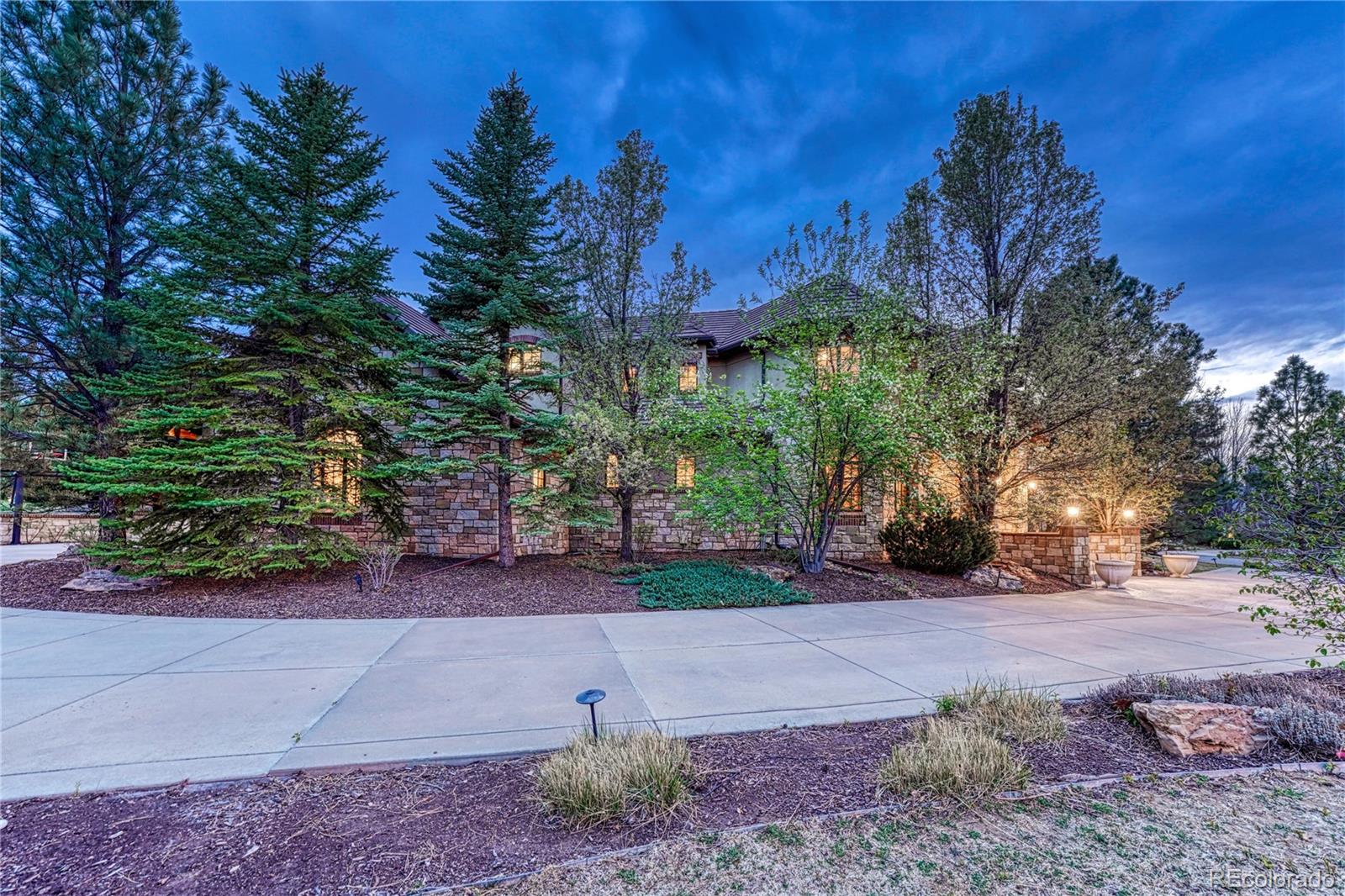 4320 E Linden Circle