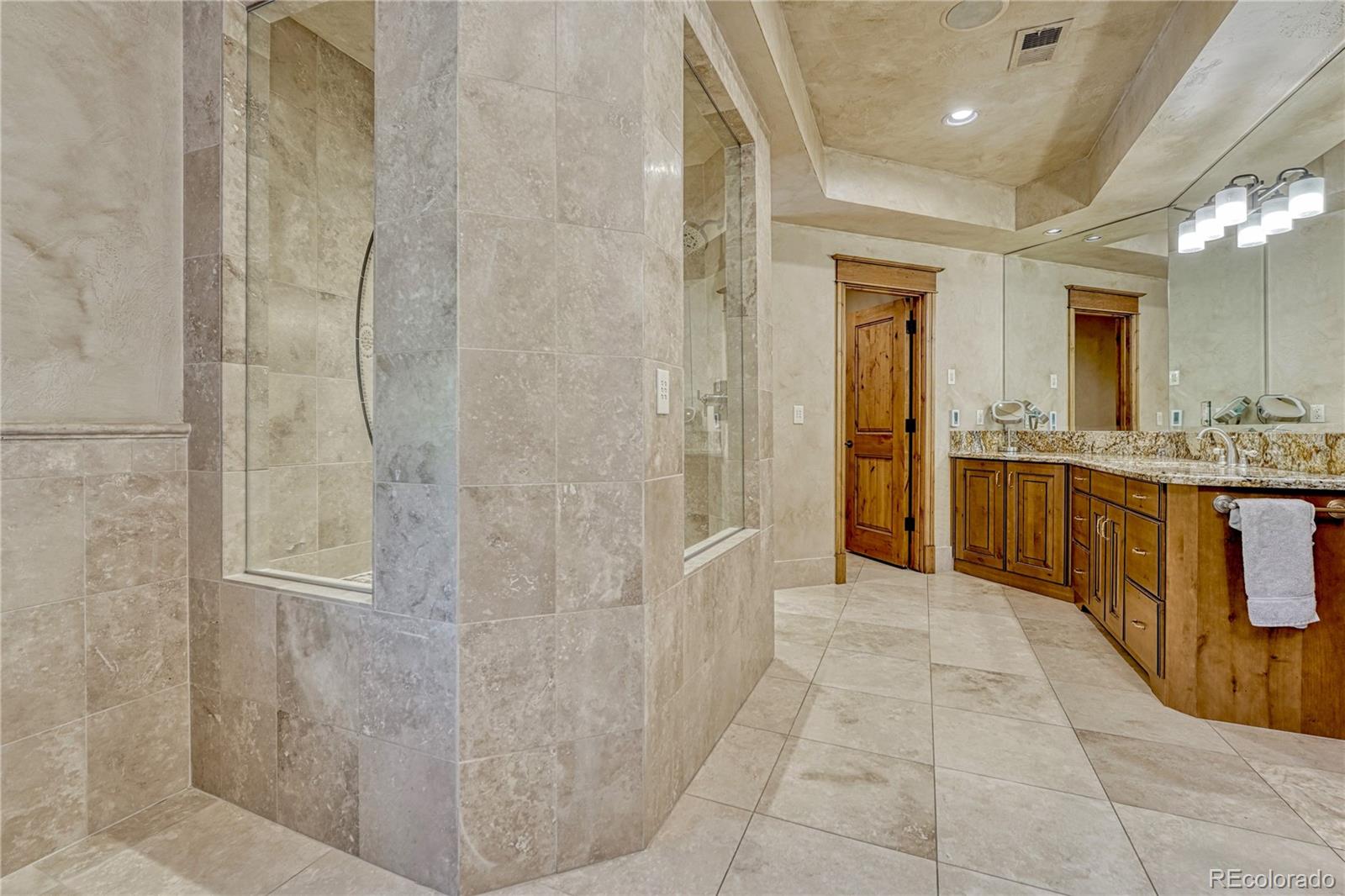 4320 E Linden Circle