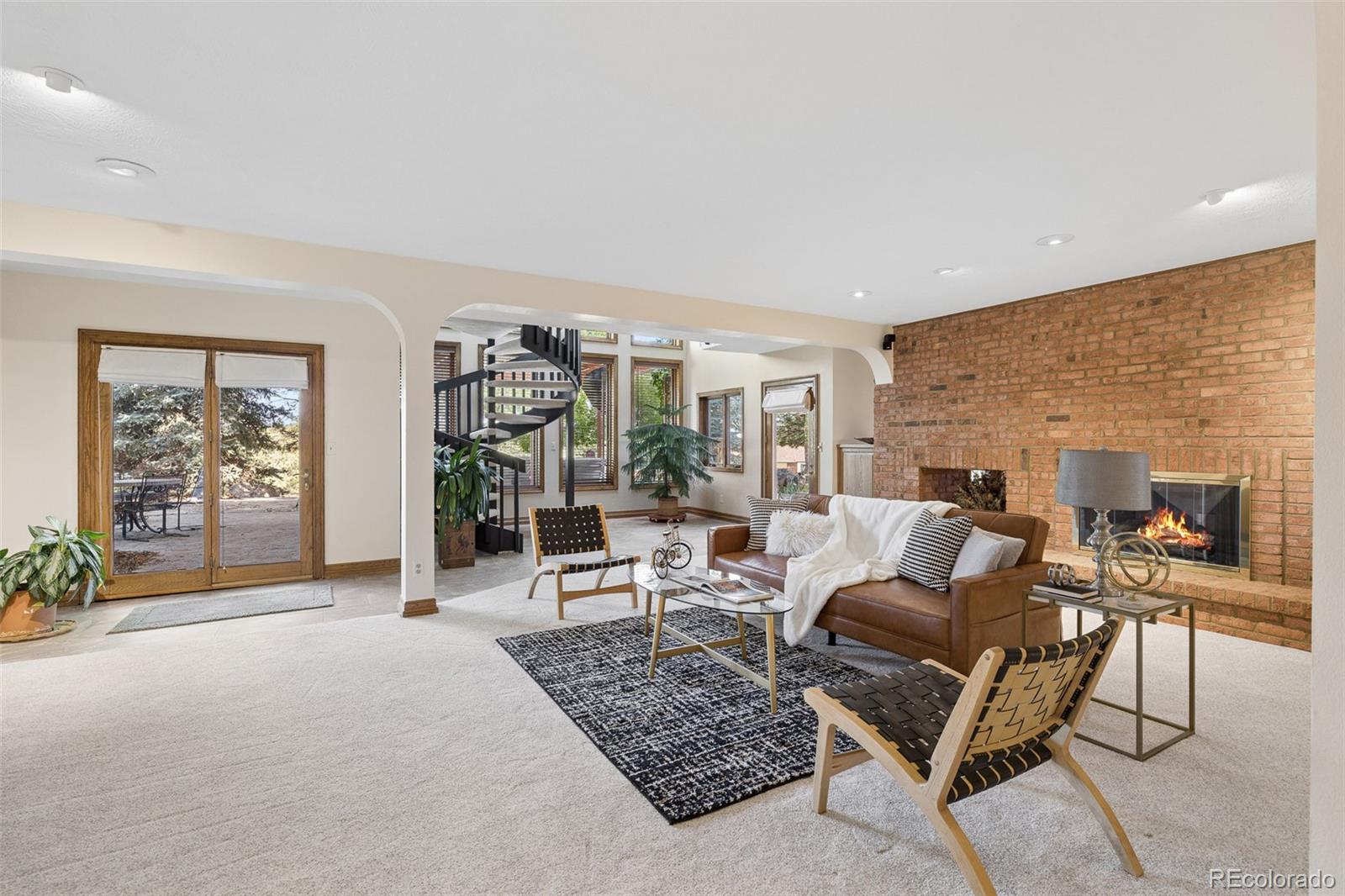 5588 Ponderosa Drive
