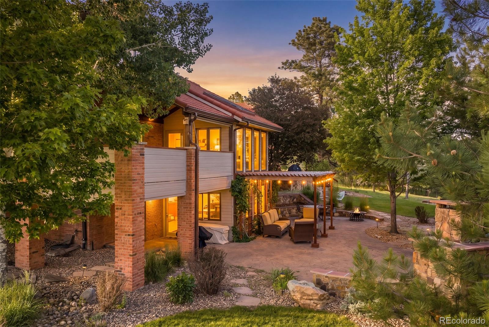 5588 Ponderosa Drive
