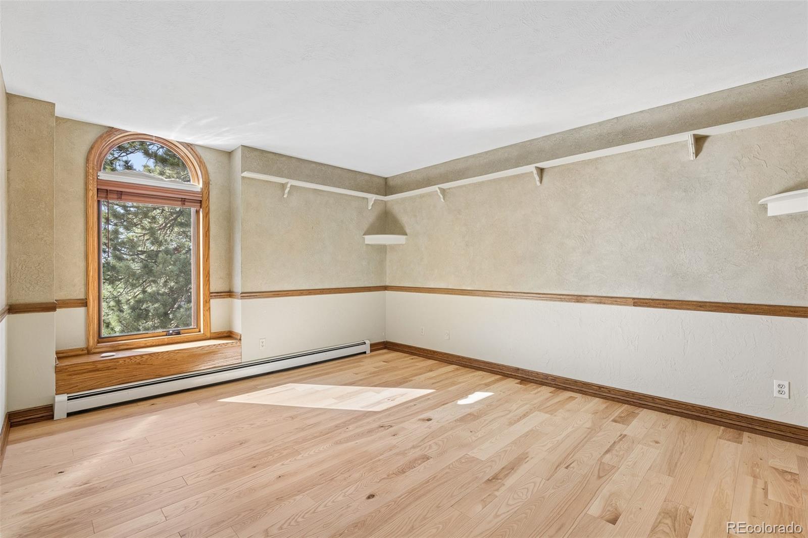 5588 Ponderosa Drive