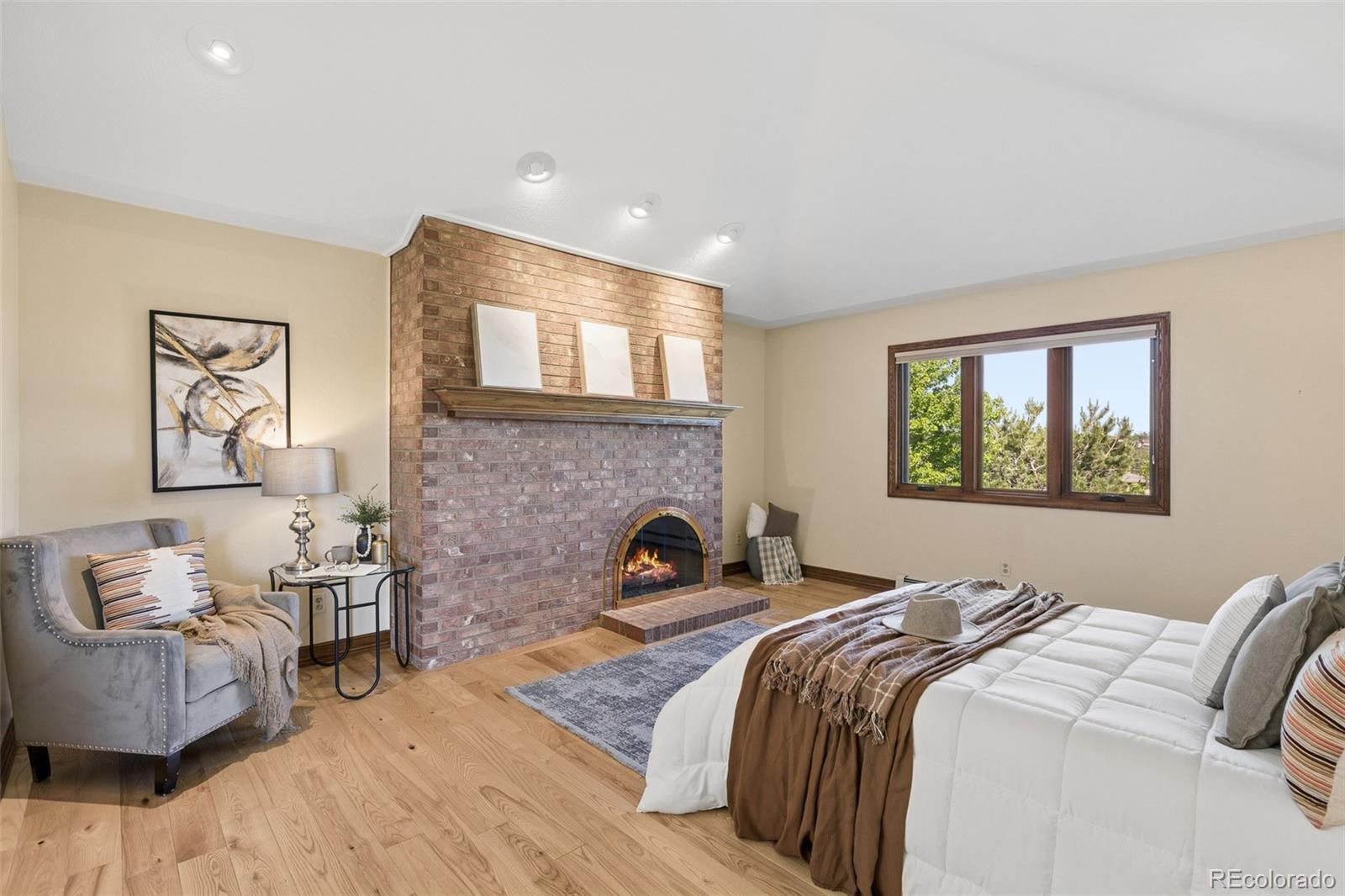 5588 Ponderosa Drive