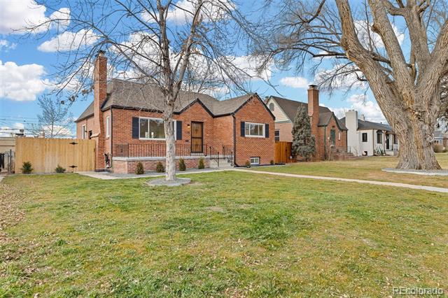 1335 Locust Street