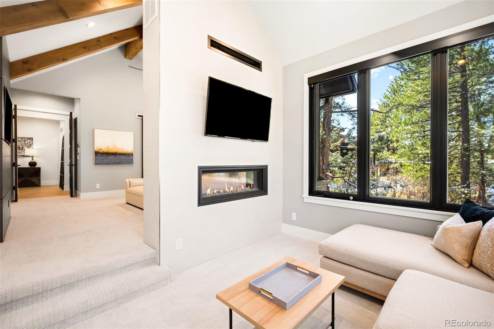 1151 Country Club Parkway