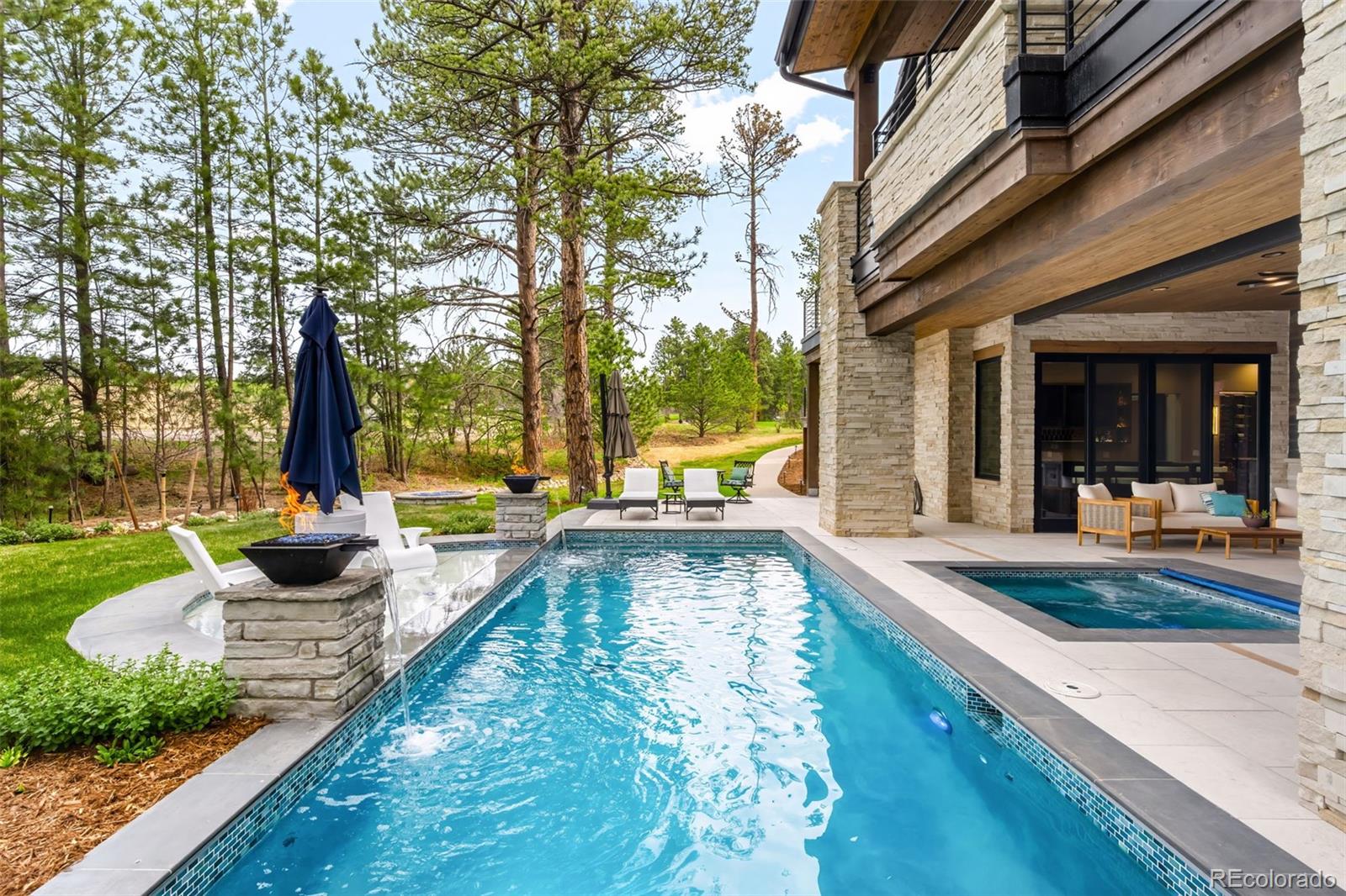 1151 Country Club Parkway