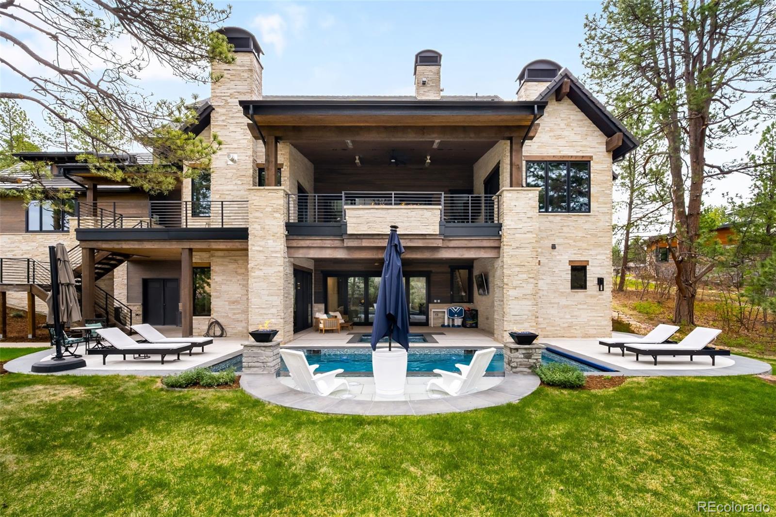 1151 Country Club Parkway