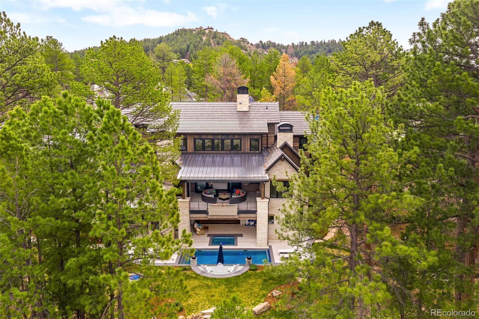 1151 Country Club Parkway