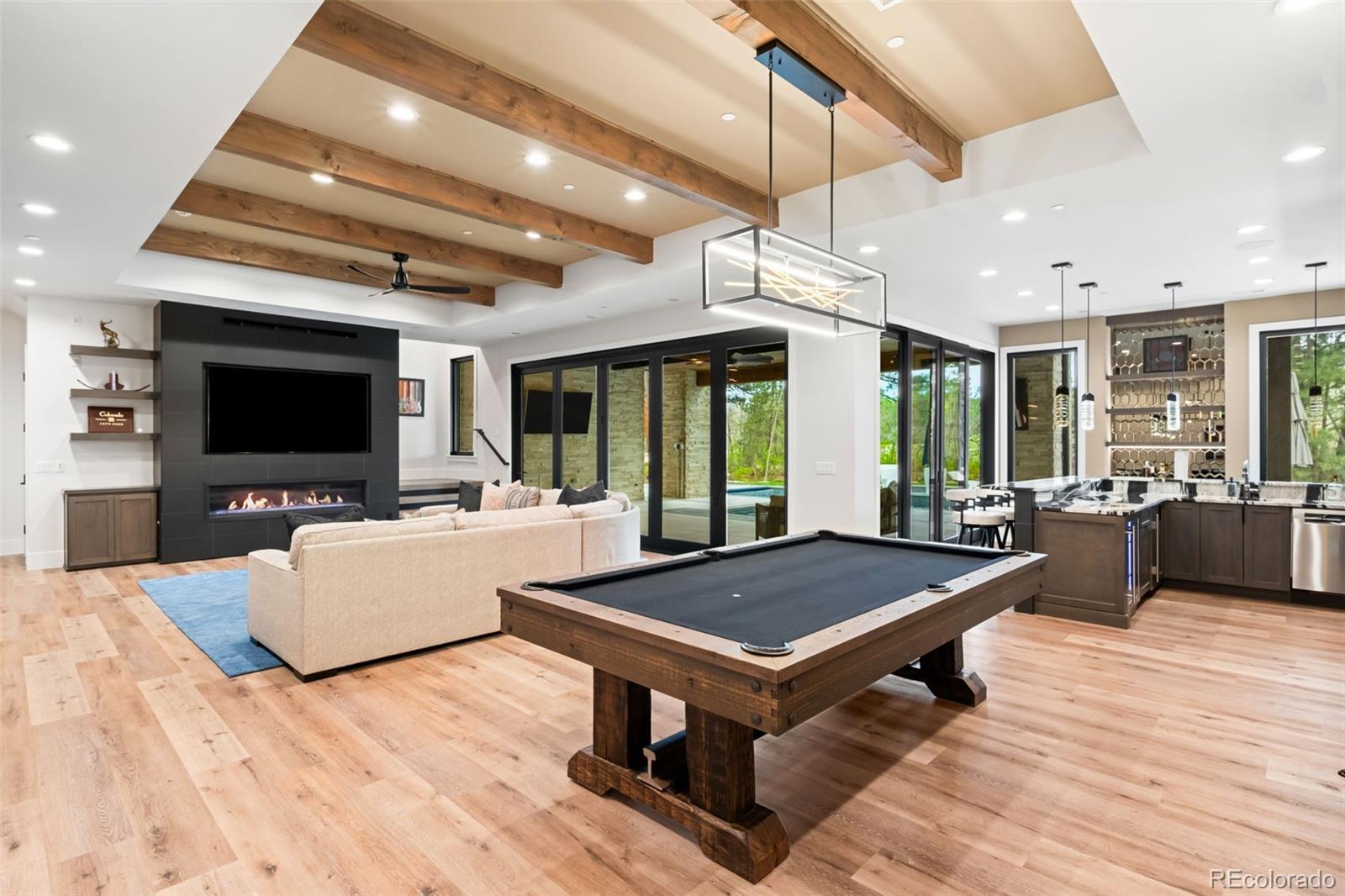 1151 Country Club Parkway