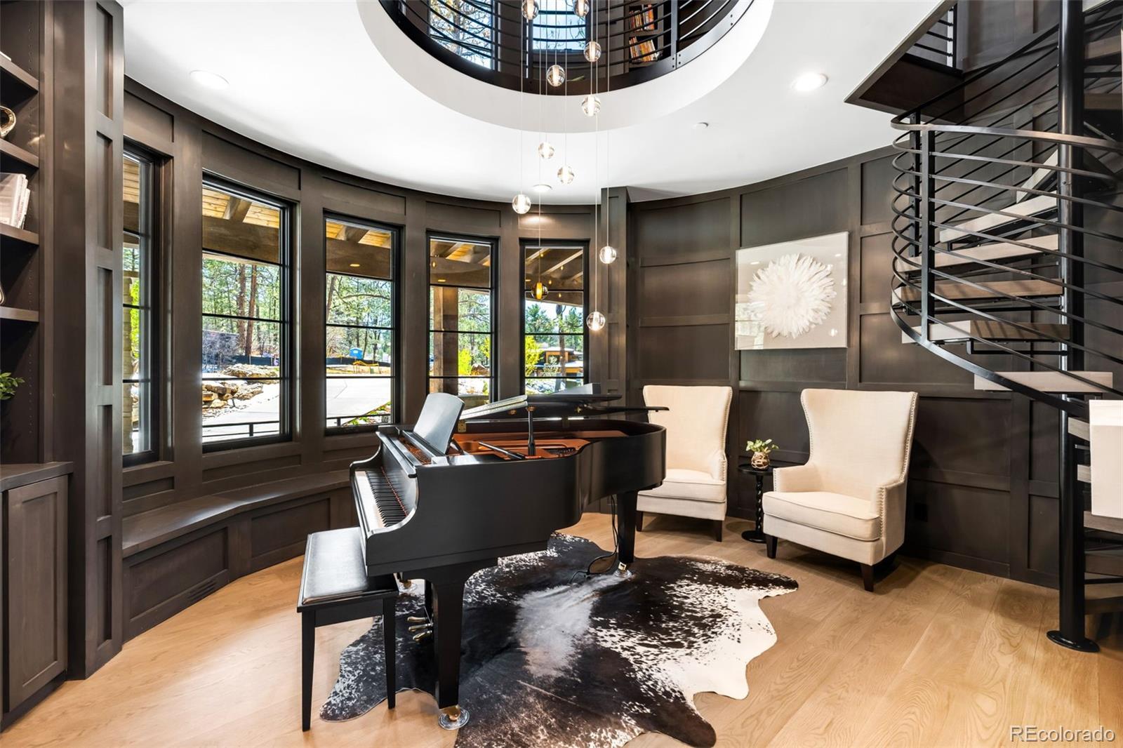 1151 Country Club Parkway