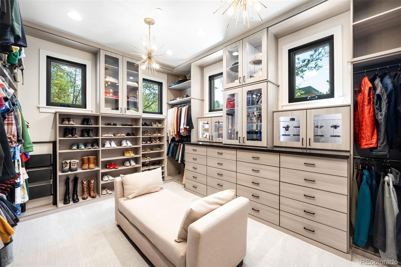 1151 Country Club Parkway