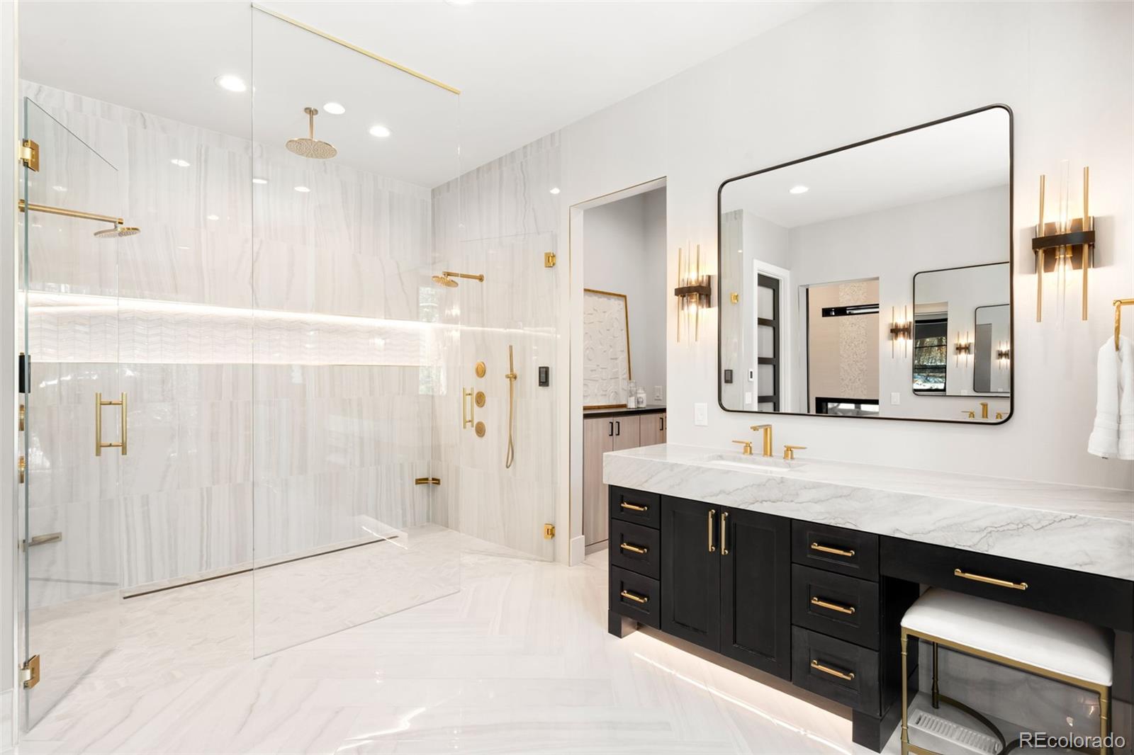 1151 Country Club Parkway