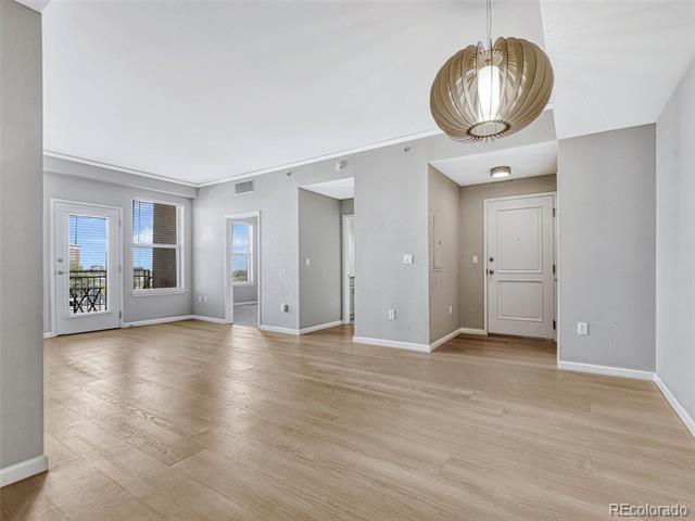 1975 N Grant Street Unit: 604