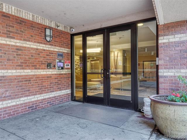 1975 N Grant Street Unit: 604
