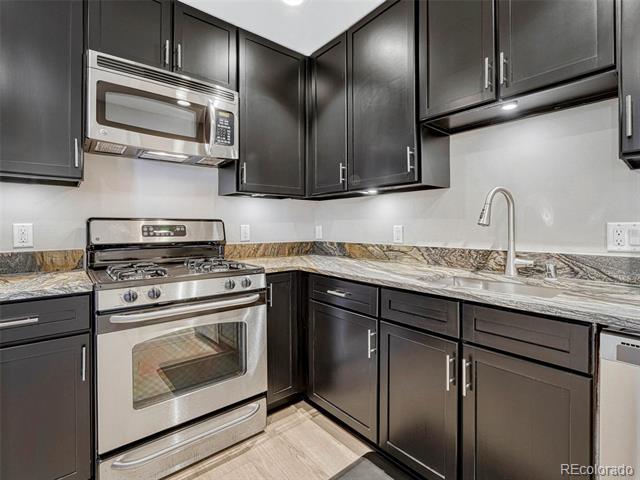1975 N Grant Street Unit: 604