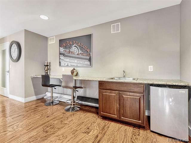 1975 N Grant Street Unit: 604