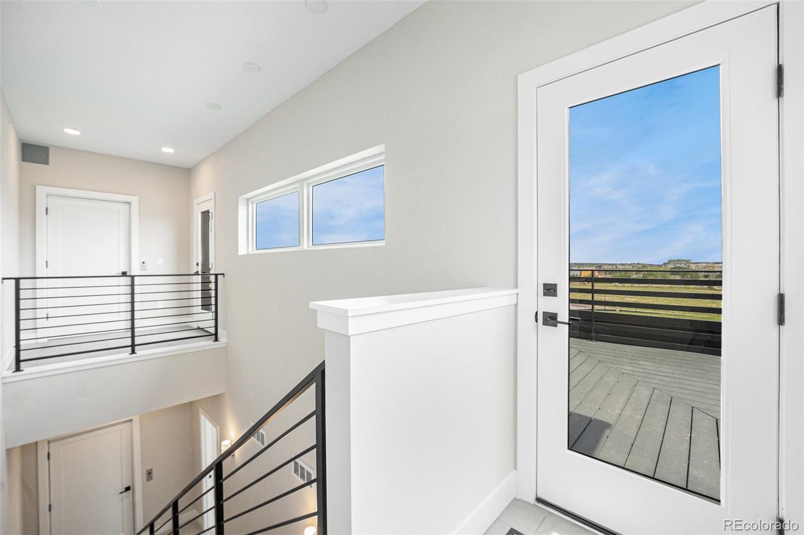 2329 Lakeshore Lane Unit: 14