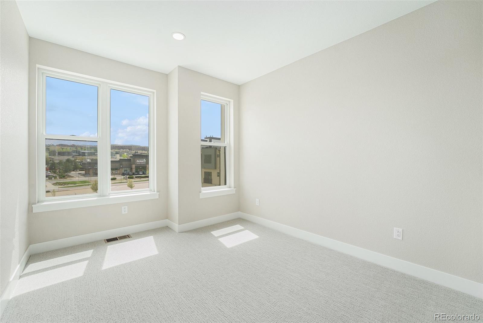 2329 Lakeshore Lane Unit: 14