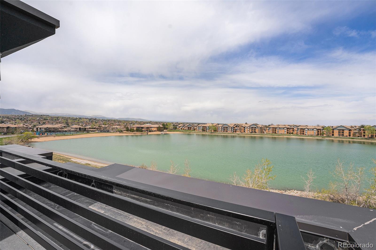 2329 Lakeshore Lane Unit: 14