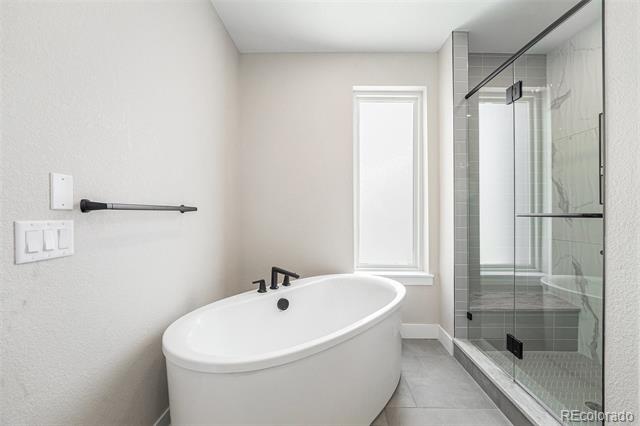 2329 Lakeshore Lane Unit: 14