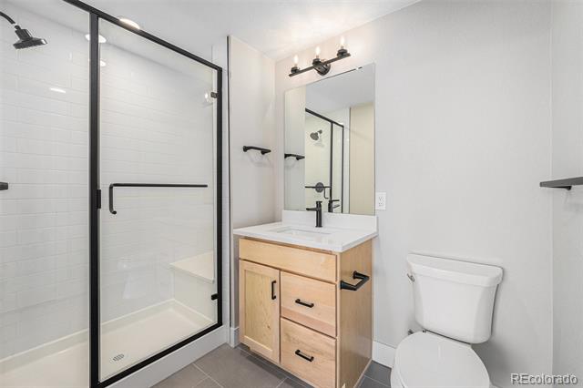 2329 Lakeshore Lane Unit: 14