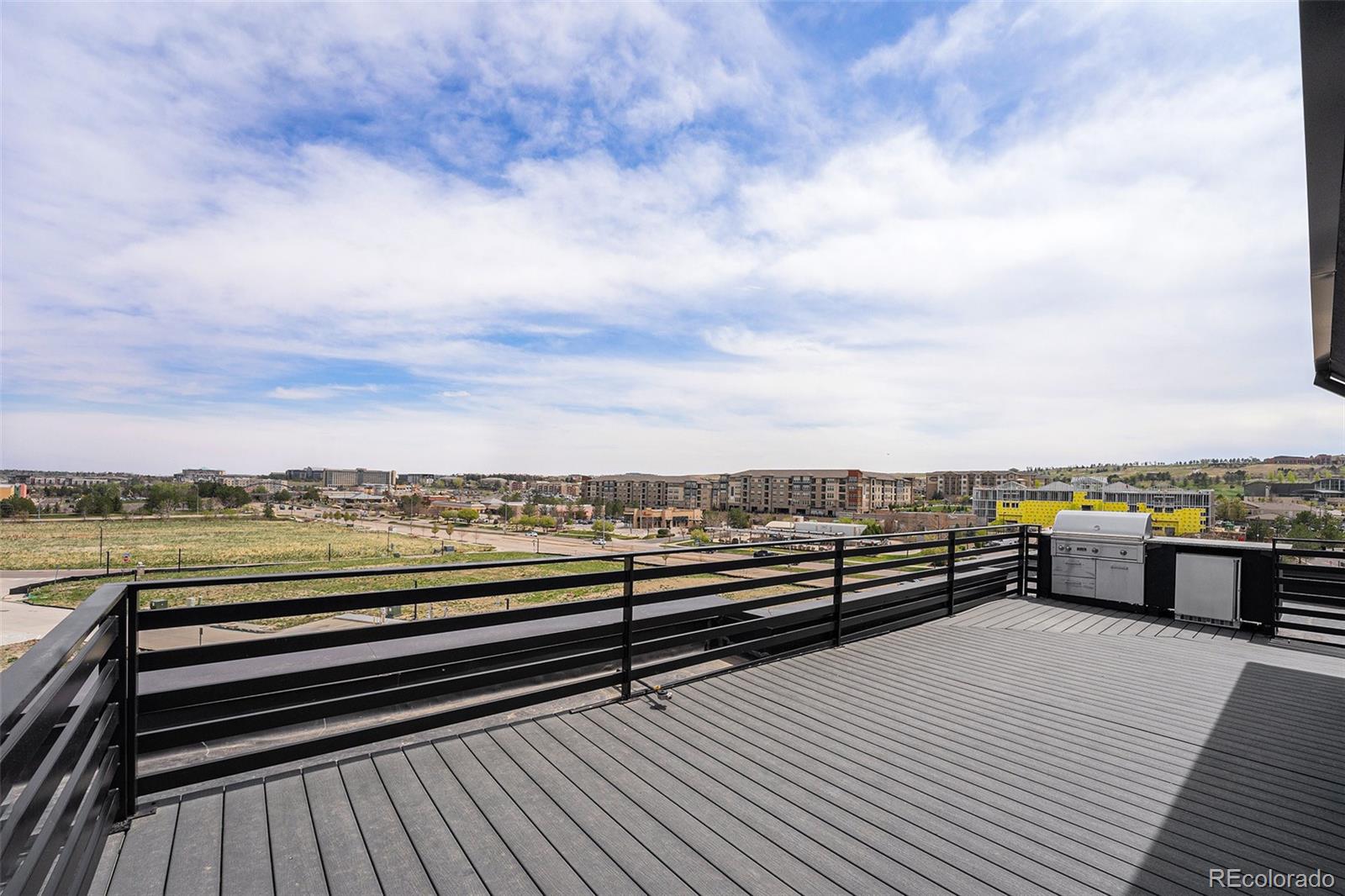 2329 Lakeshore Lane Unit: 14