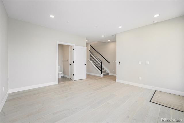 2329 Lakeshore Lane Unit: 14