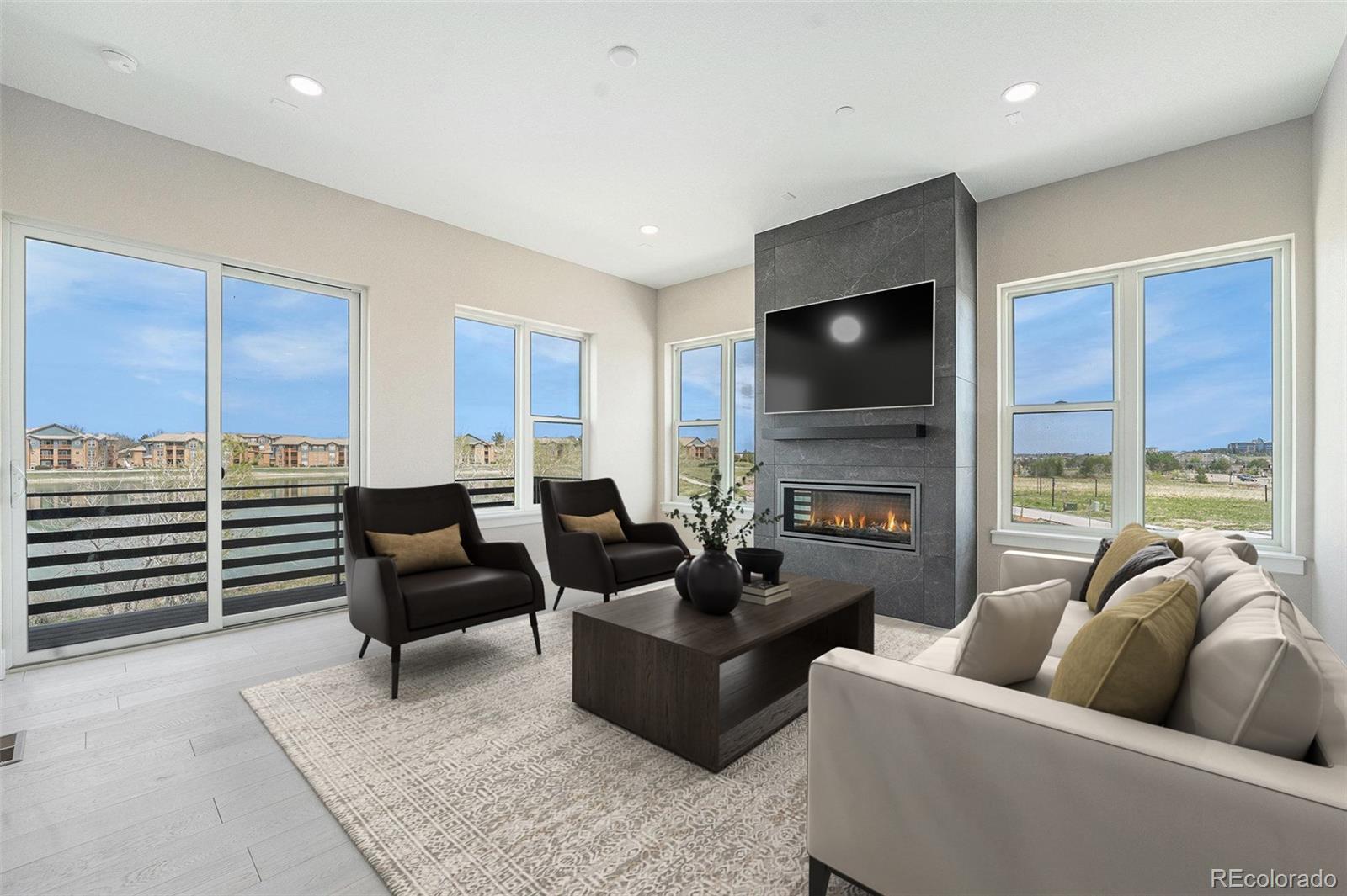2329 Lakeshore Lane Unit: 14