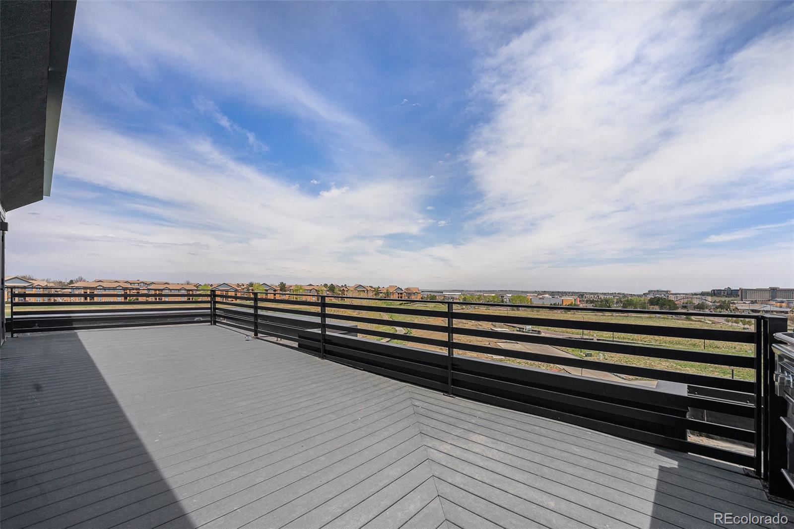 2329 Lakeshore Lane Unit: 14
