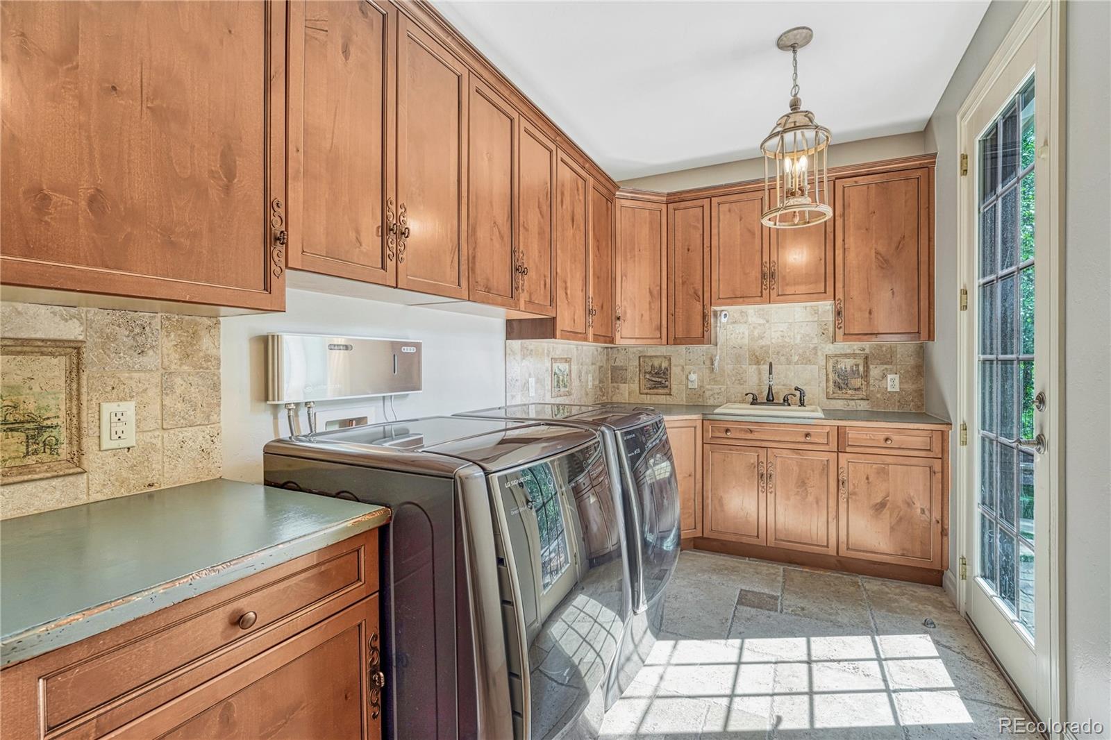 1033 Buffalo Ridge Road