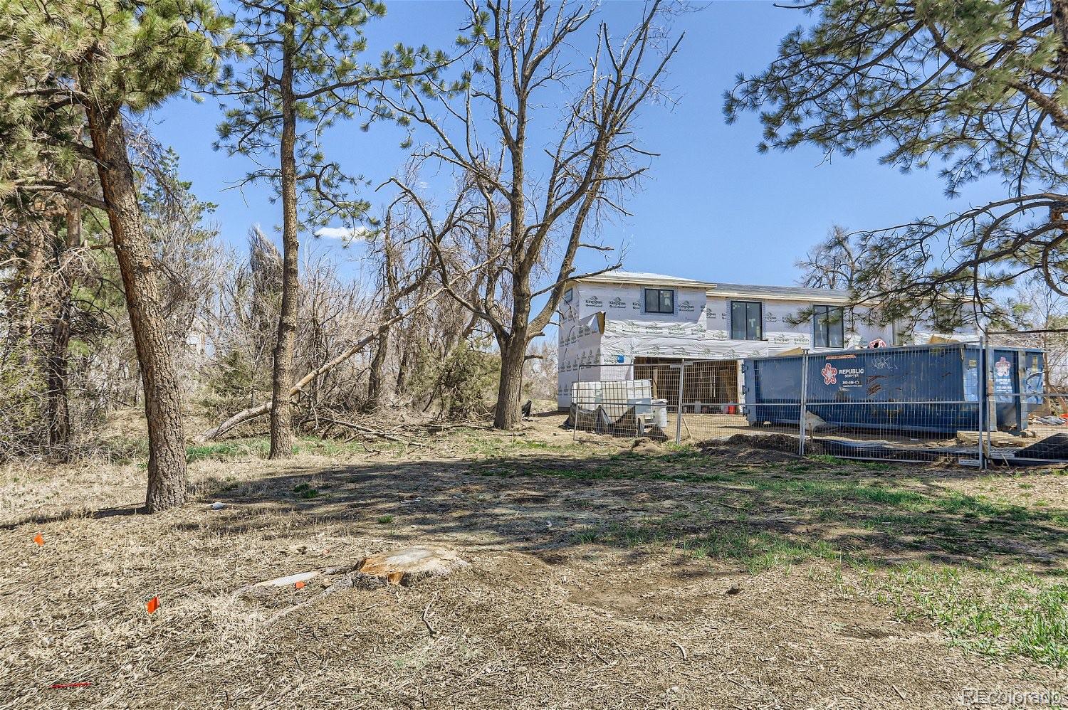 390 W Lehow Avenue