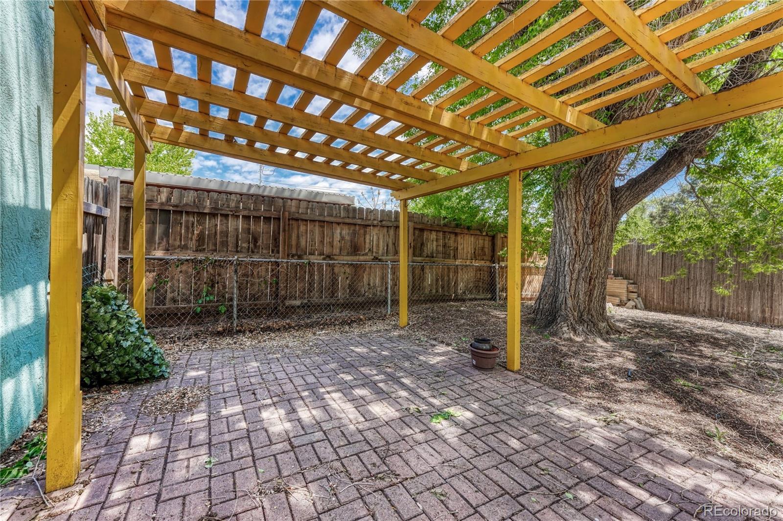 145 Leta Drive
