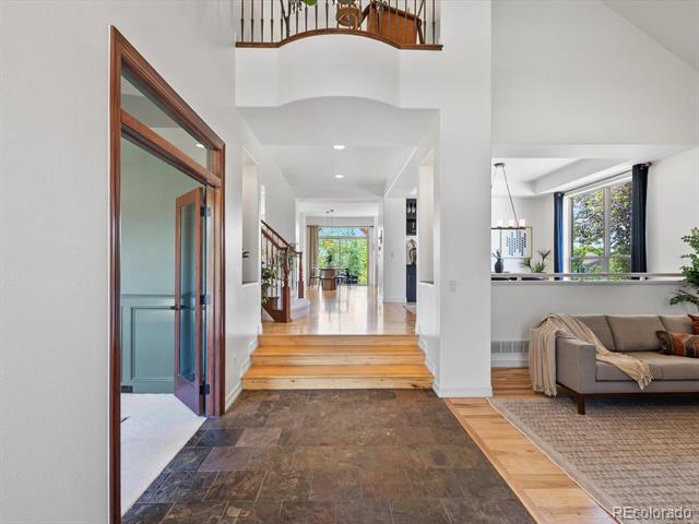 10057 S Shadow Hill Drive