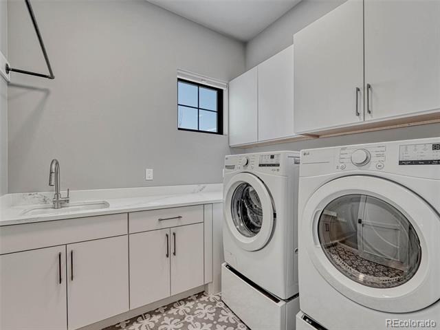 2690 Fox View Trail