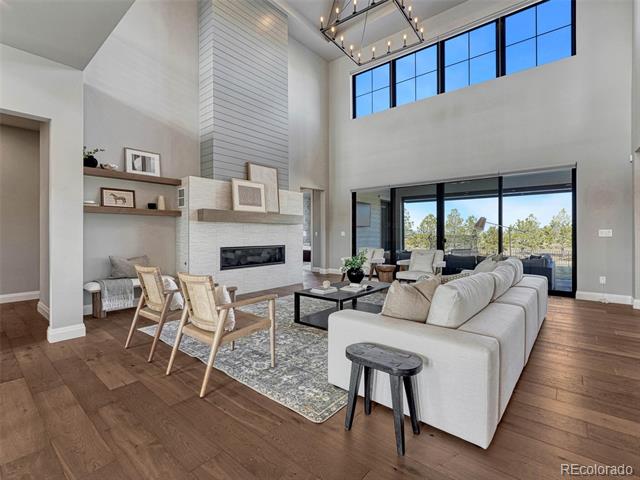 2690 Fox View Trail