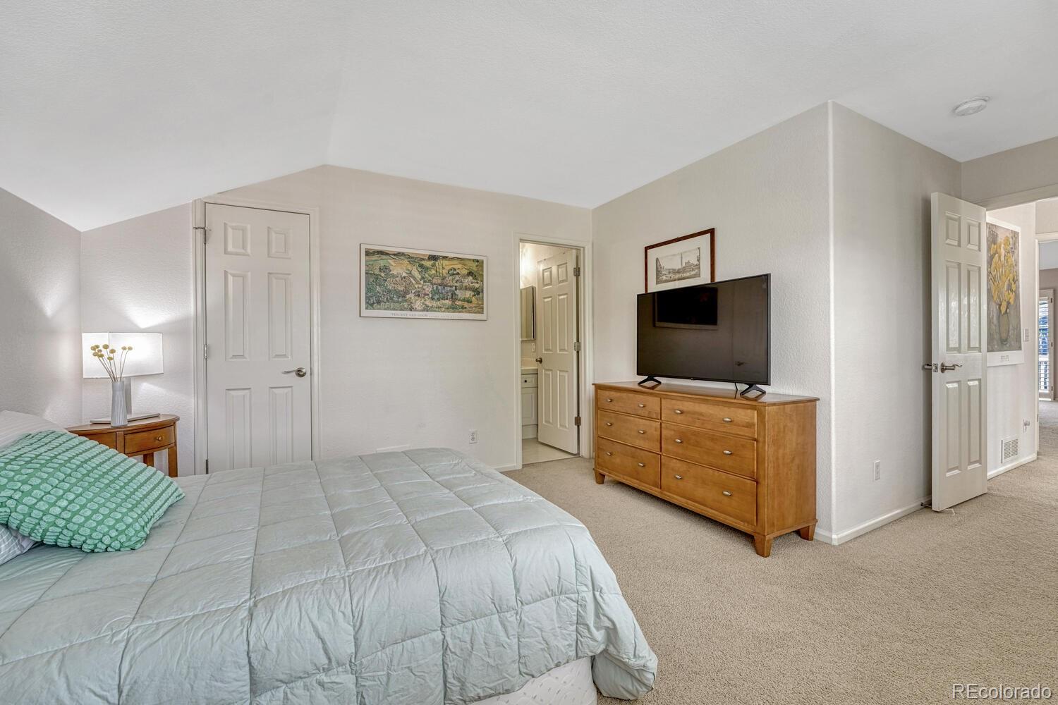 9445 Southern Hills Circle