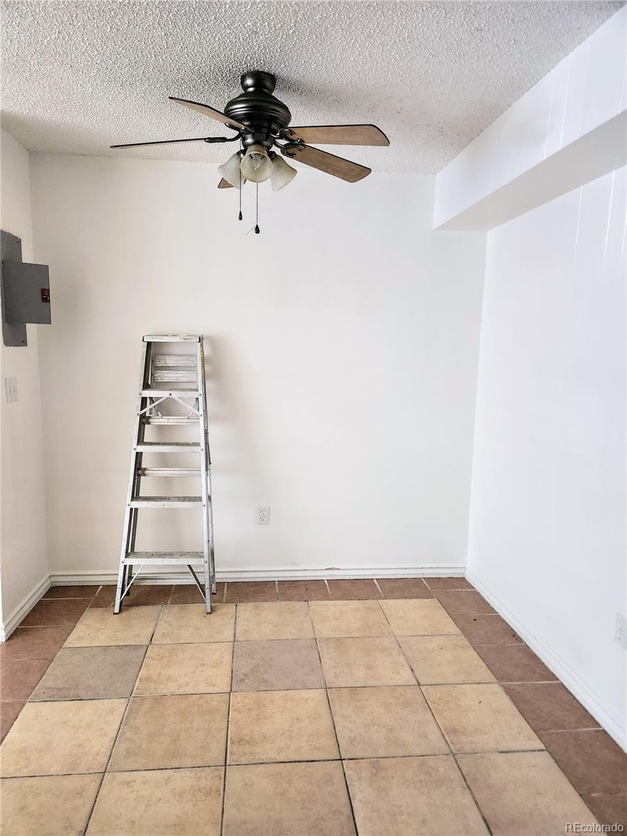 1075 S Elkhart Way Unit: 102