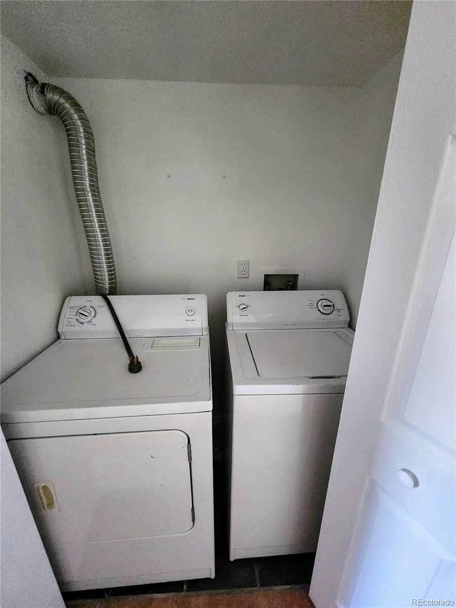 1075 S Elkhart Way Unit: 102
